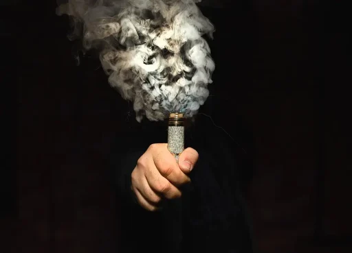 La OMS recomienda regular el cigarrillo electrónico