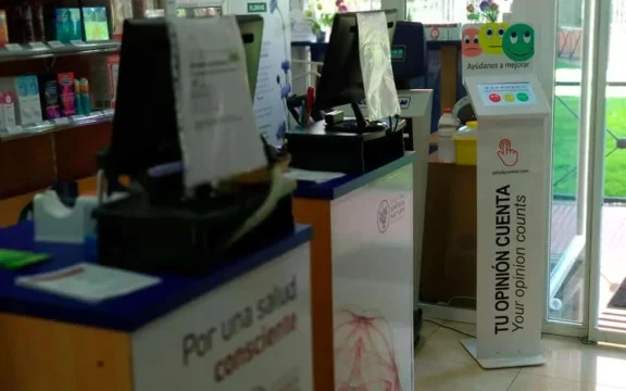 Las farmacias se niegan a vender el cigarrillo electrónico