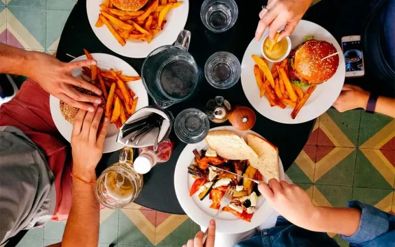 ¿Qué puede un restaurante ofrecer a la generación Z?