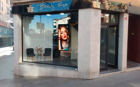 Pantallas de Publicidad LED: ¿Cuál es la elección adecuada para impulsar tu negocio?