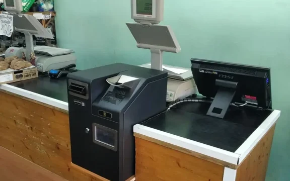Agiliza tu Flujo de Caja con la Última Tecnología en Máquinas de Cobro Efectivo