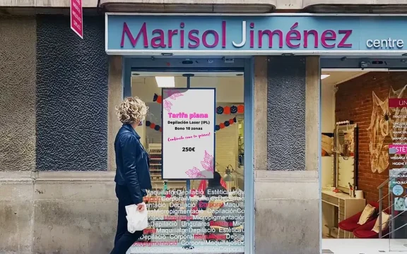 Por qué comprar una pantalla de publicidad en LK Bitronic