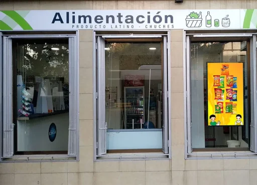 Así factura más una peluquería con el uso de pantallas LED de escaparates