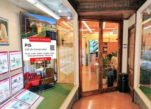 ¿Cómo atraen nuevos clientes las pantallas LED de escaparate?
