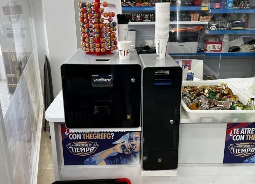 Ahórrate descuadres y desconfianza con un cajón de cobro automático
