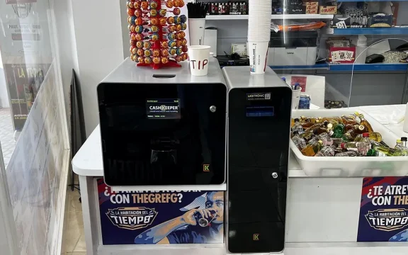 Ahórrate descuadres y desconfianza con un cajón de cobro automático
