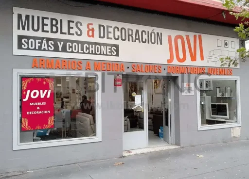 ¿Cómo seducir a tus clientes con pantallas de publicidad LED en tu tienda de decoración?