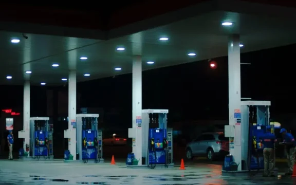 Gestiona los cobros en tu gasolinera a toda velocidad