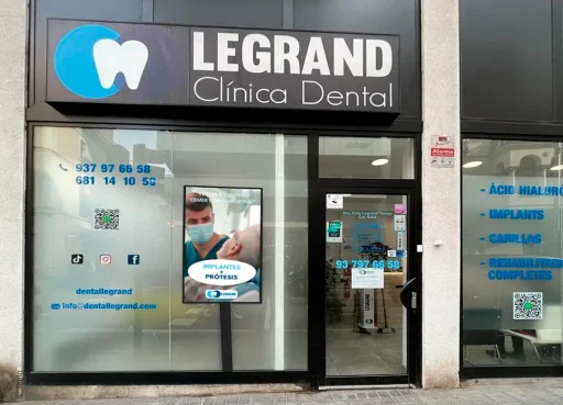 Innovando en Publicidad: Cómo Transformar Tu Escaparate en un Atractivo Visual
