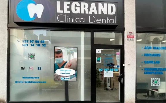 Innovando en Publicidad: Cómo Transformar Tu Escaparate en un Atractivo Visual