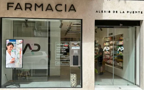 Aumenta las Ventas con la Creatividad en el Escaparate de tu Farmacia