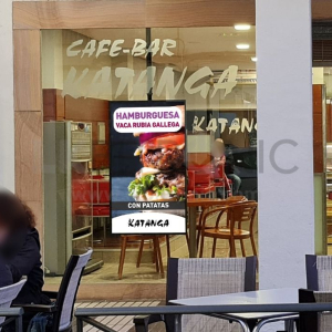 pantalla escaparate cafe bar altea