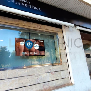 pantalla escaparate centro estetica mallorca