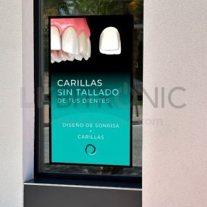 pantalla escaparate clinica dental alicante